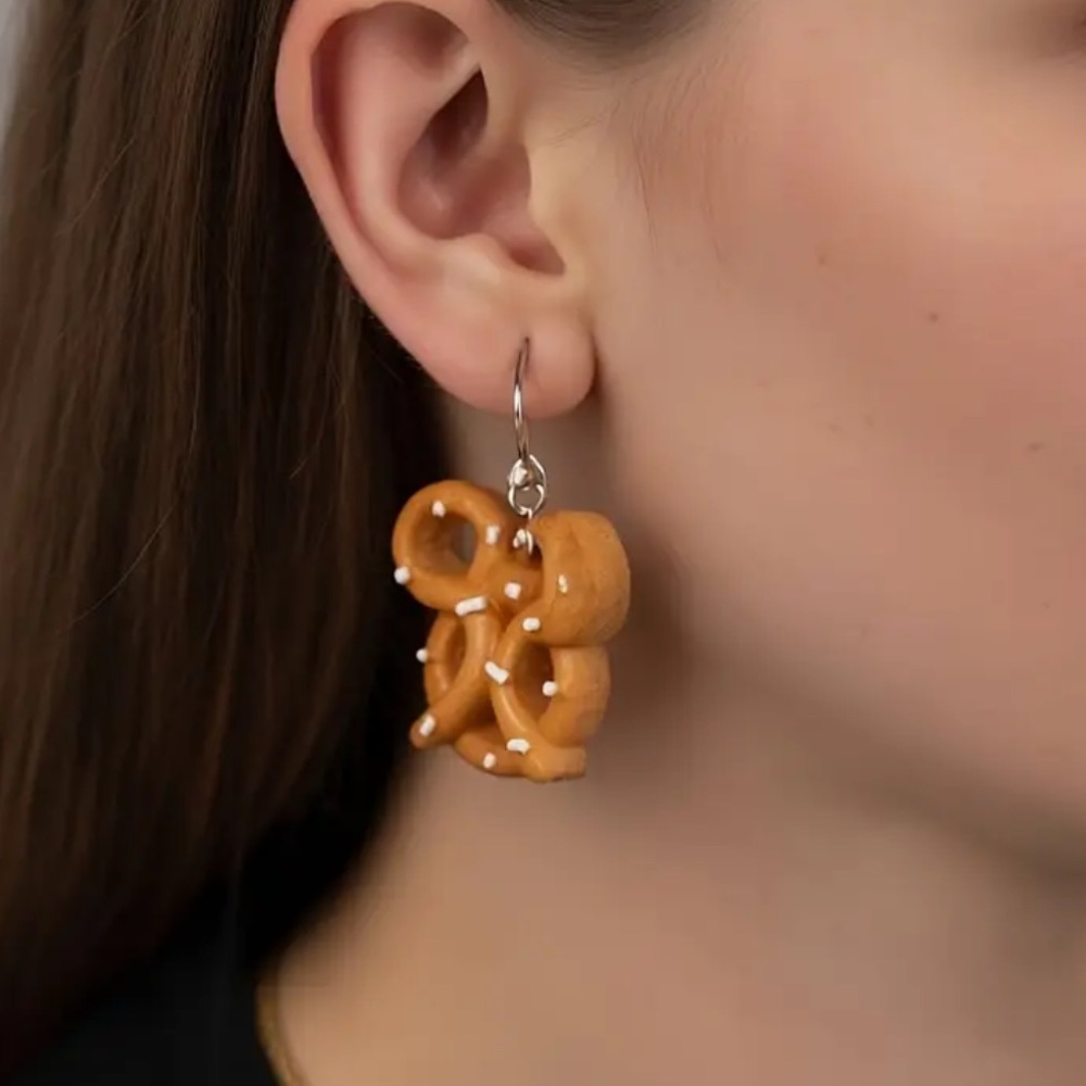 Mickey Pretzel Earrings. New.